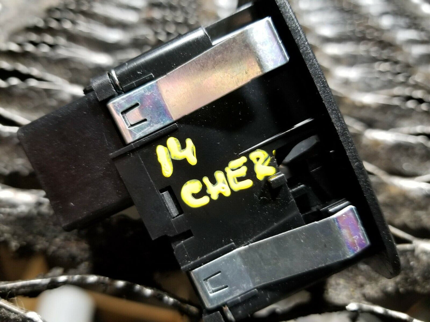 14 15 16 17 Jeep Cherokee Sport Rear Window Control Switch 56046555ac OEM