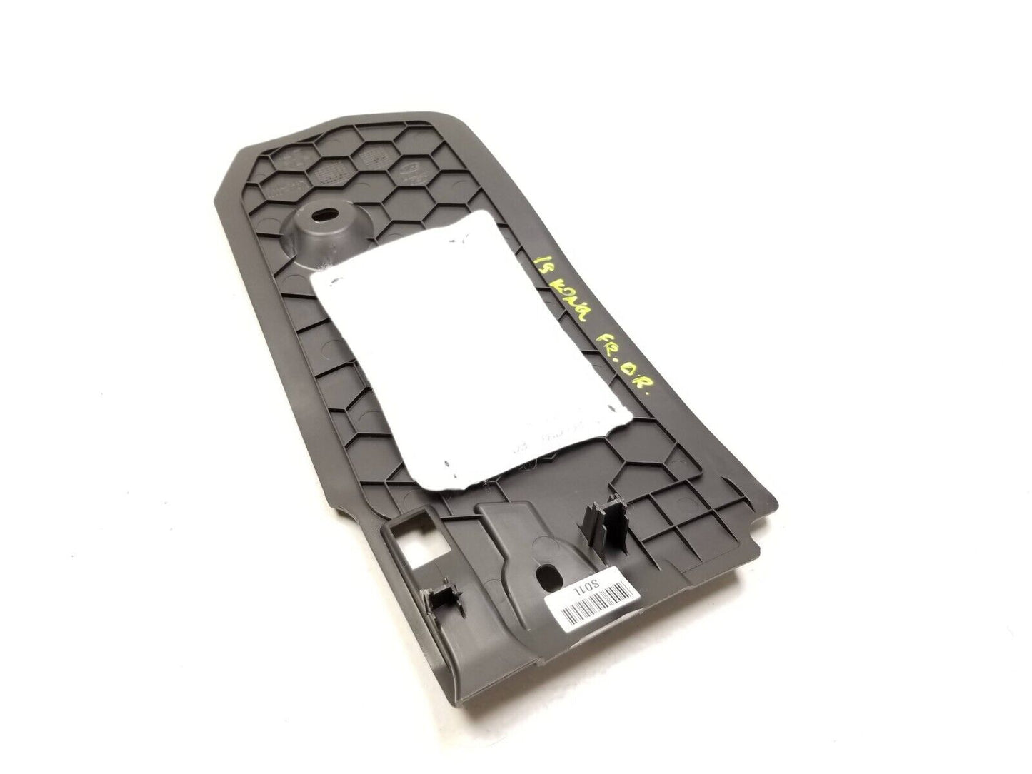 18-21 Hyundai Kona Floor Console Trim Panel Cover Left Driver Side OEM 29k Miles