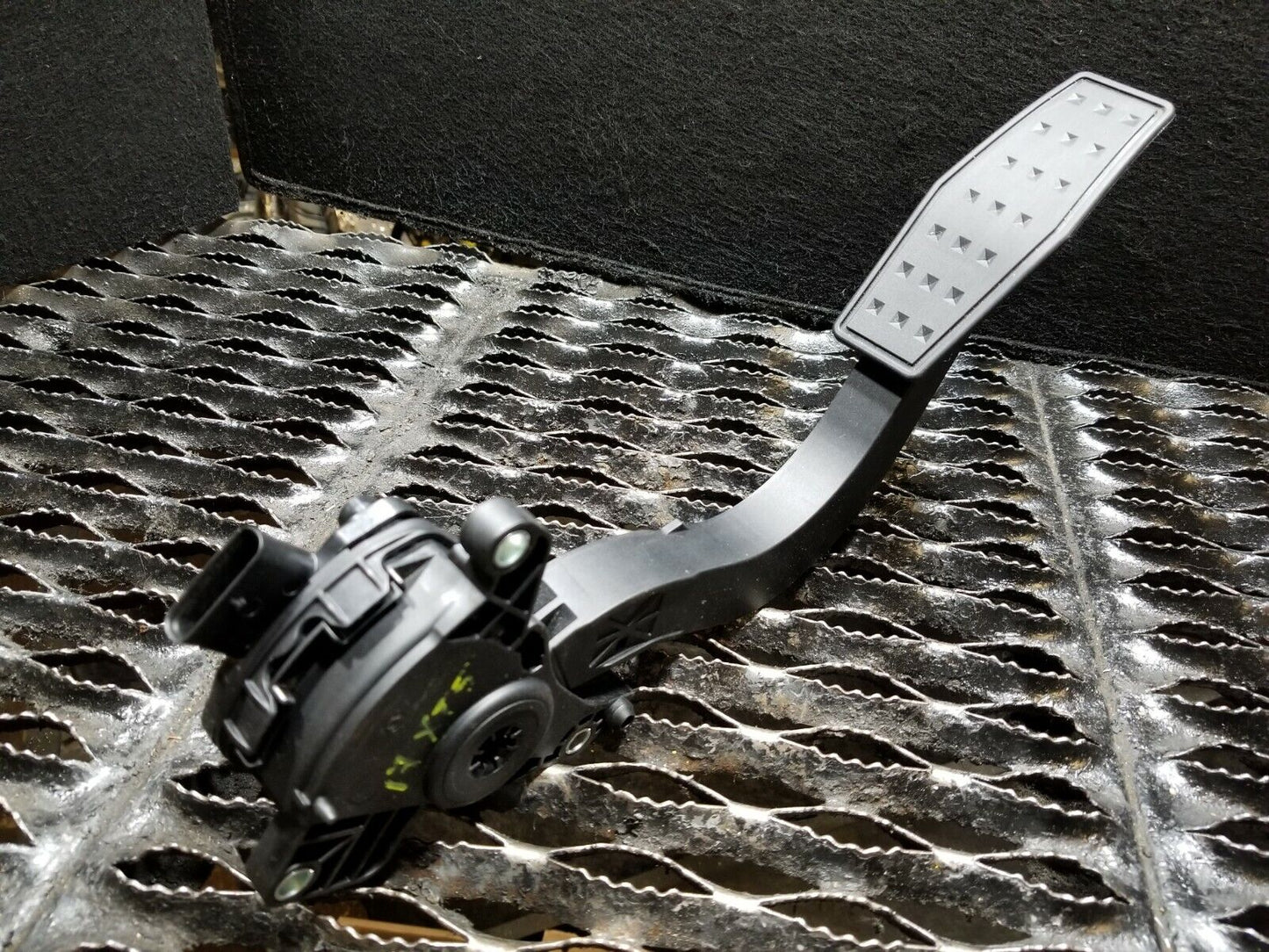 17 18 19 20 Cadillac Xt5 Accelerator Gas Pedal OEM 34k