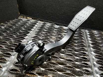 17 18 19 20 Cadillac Xt5 Accelerator Gas Pedal OEM 34k