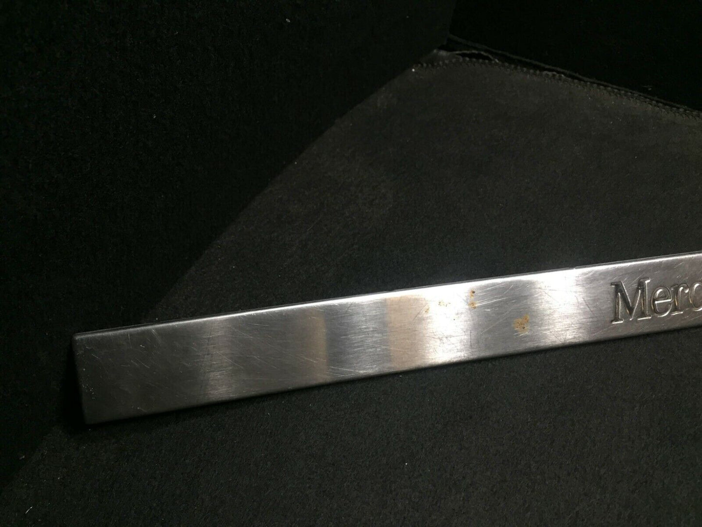 00 01 02 03 Mercedes W163 Ml320 Left Driver Side Front Door Scuff Plate OEM D34