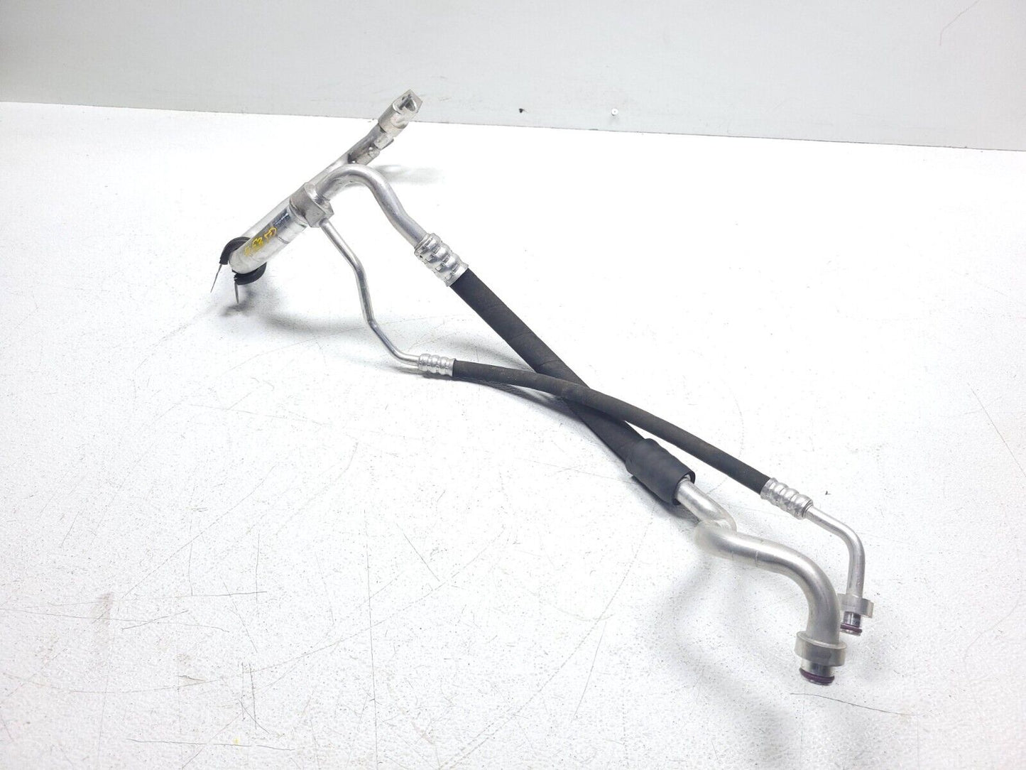 11 - 16 Mercedes E350 W212 A/c Hose Pipe Line A2128301616 OEM