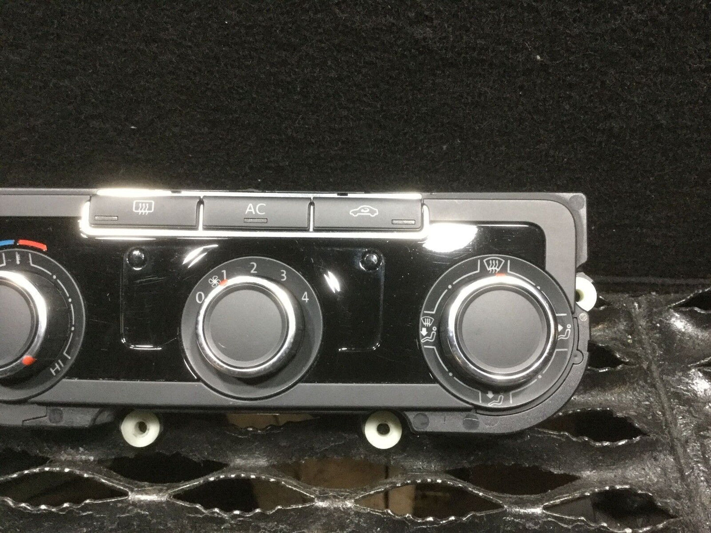 2010 2011 Volkswagen Tiguan AC Heater Temperature Control Switch OEM N37 43k
