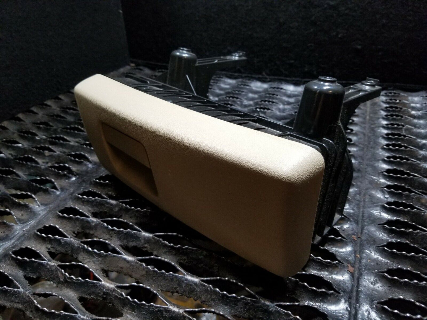 06 07 08 Audi A4 Front Driver Seat Side Storage Bin OEM 85k Miles
