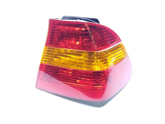 01 02 03 04 05 BMW E46 Sdn Right Passenger Tail Light OEM 125k Miles