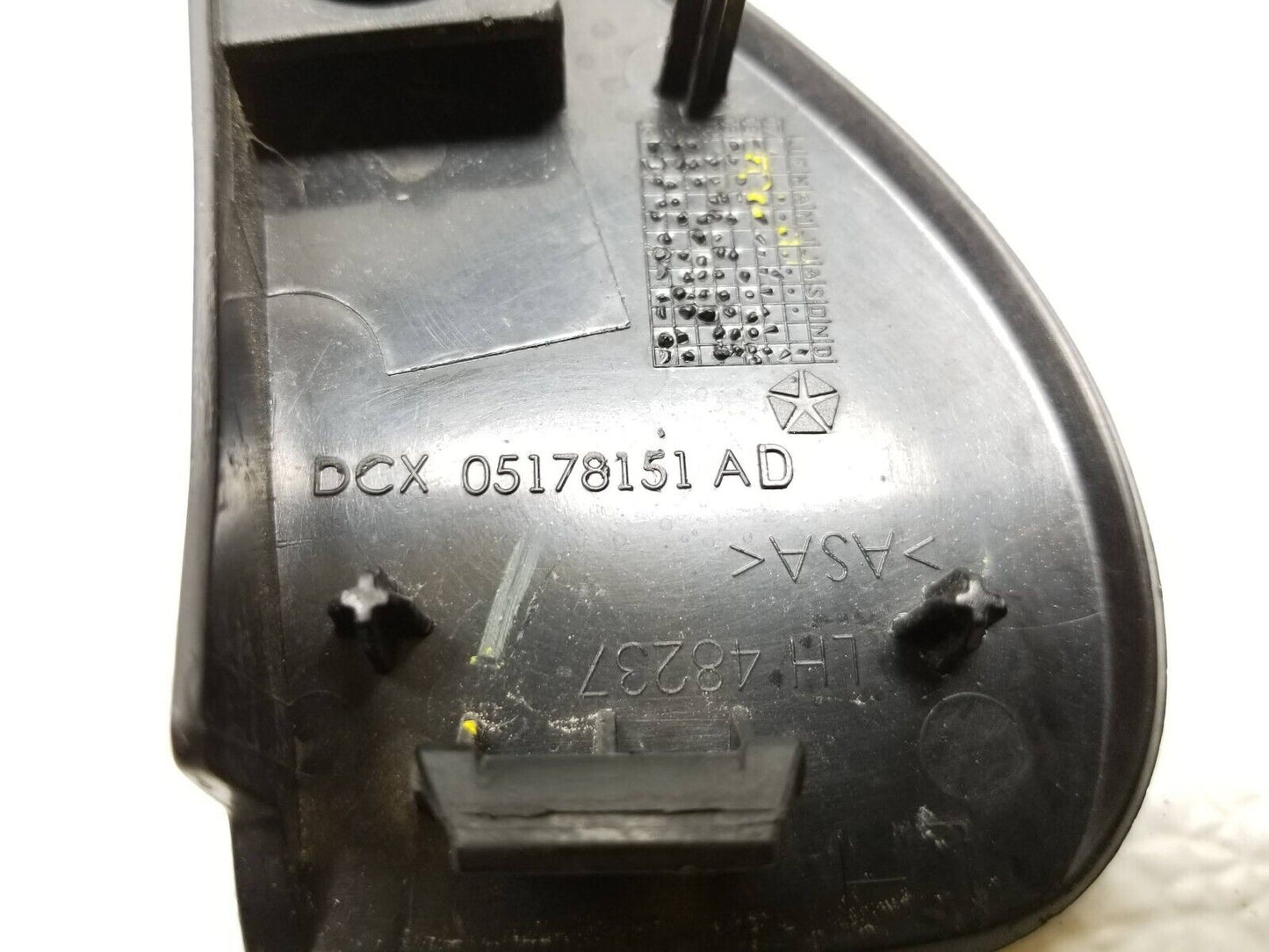 2012 - 2020 Dodge Journey Front Fender Applique Left Driver Side 05178151ad OEM