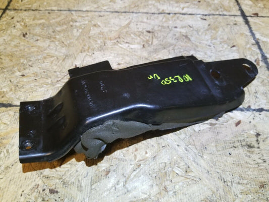 07 08 09 10 Mercedes R350 Left Driver Front Strut Tower Bracket Support OEM
