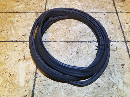 07 08 09 10 Mercedes-benz R350 Under Hood Weatherstrip Seal OEM