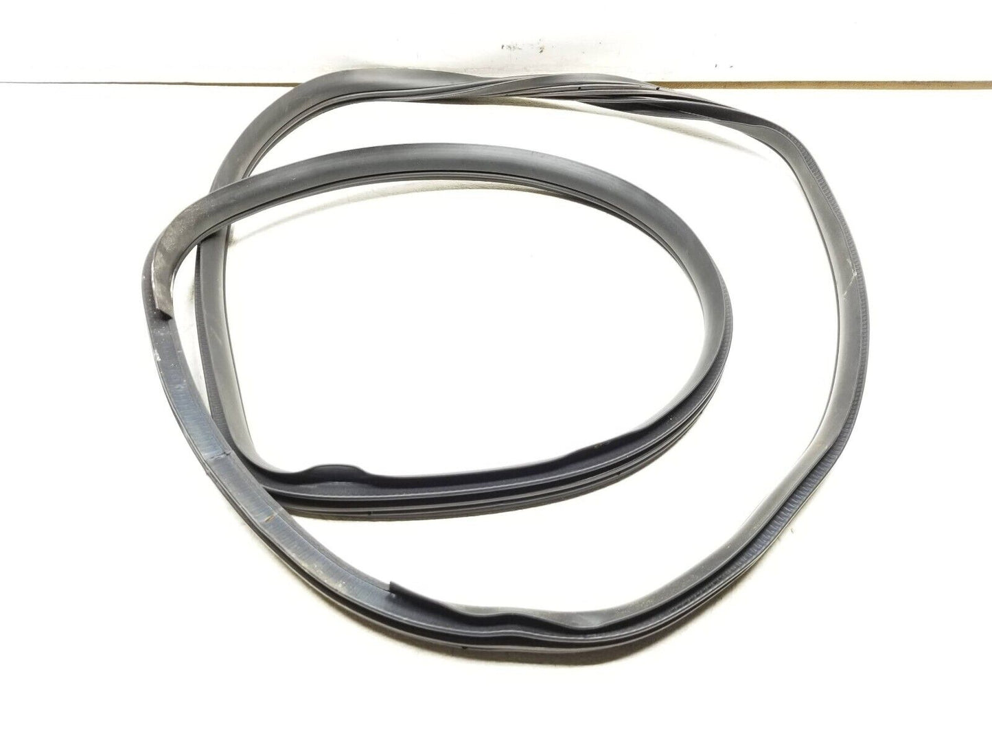 2007-2014 Lincoln Navigator Rear Right Pass Side Door Weatherstrip Seal OEM