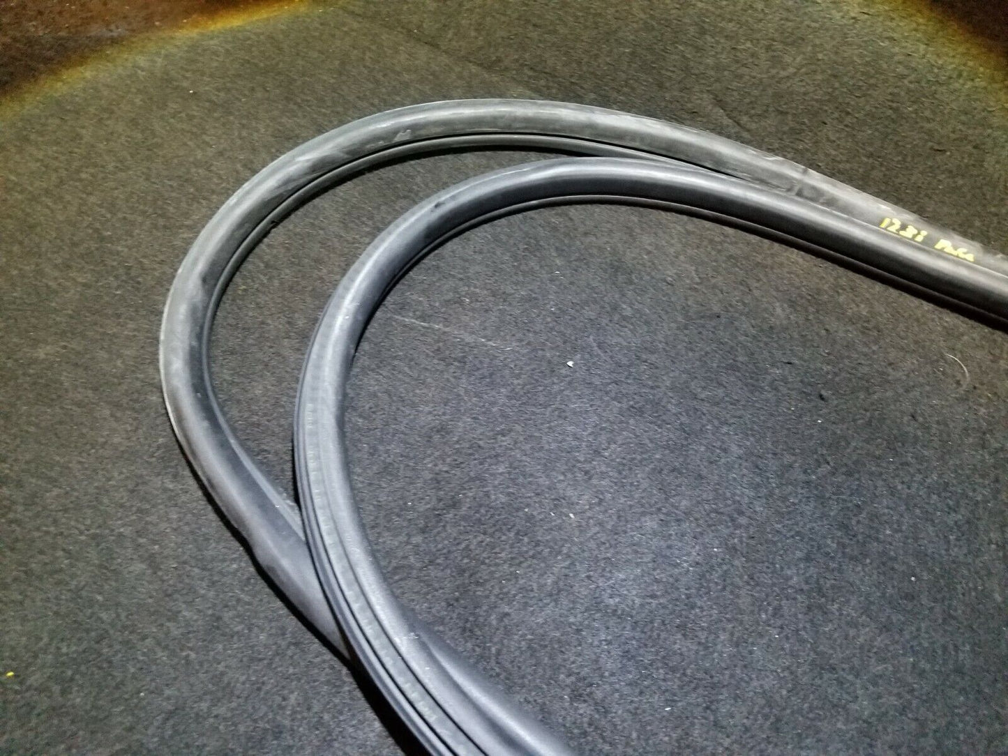 2011 2012 2013 BMW 128i Front Right Passenger Door Weatherstrip Seal OEM