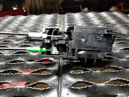 04 05 06 07 08 09 Toyota Prius Front Right Pass Door Lock Actuator W/ Handle OEM