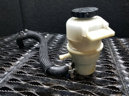 11 12 Dodge Caliber Power Steering Fluid Reservoir  OEM