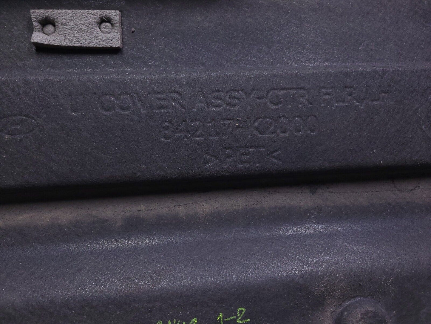 20 21 22 Hyundai Venue Floor Under Body Splash Shield Cover Panel Pair OEM