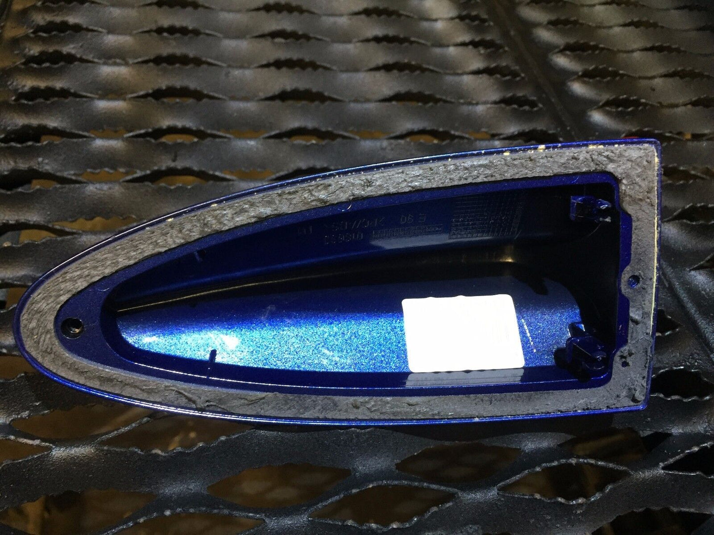 07 08 09 10 11 BMW E90 328xi Roof Shark Fin Antenna Blue OEM 9111314