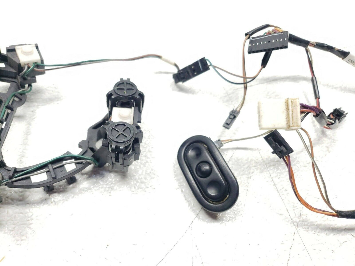 06 07 08 09 10 Jeep Grand Cherokee Heater Wire Harness 1832127-3 OEM