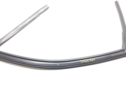 14 15 16 17 18 Jeep Cherokee Door Window Frame Seal Front Right Pass Side OEM