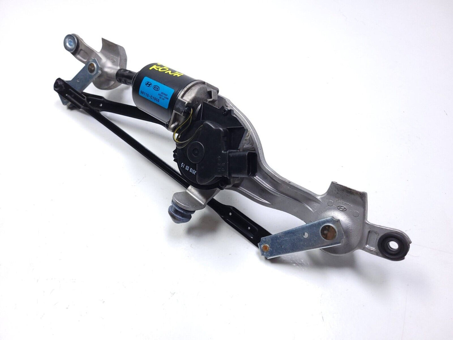 18-21 Hyundai Kona Windshield Wiper Motor W/ Linkage OEM 29k Miles