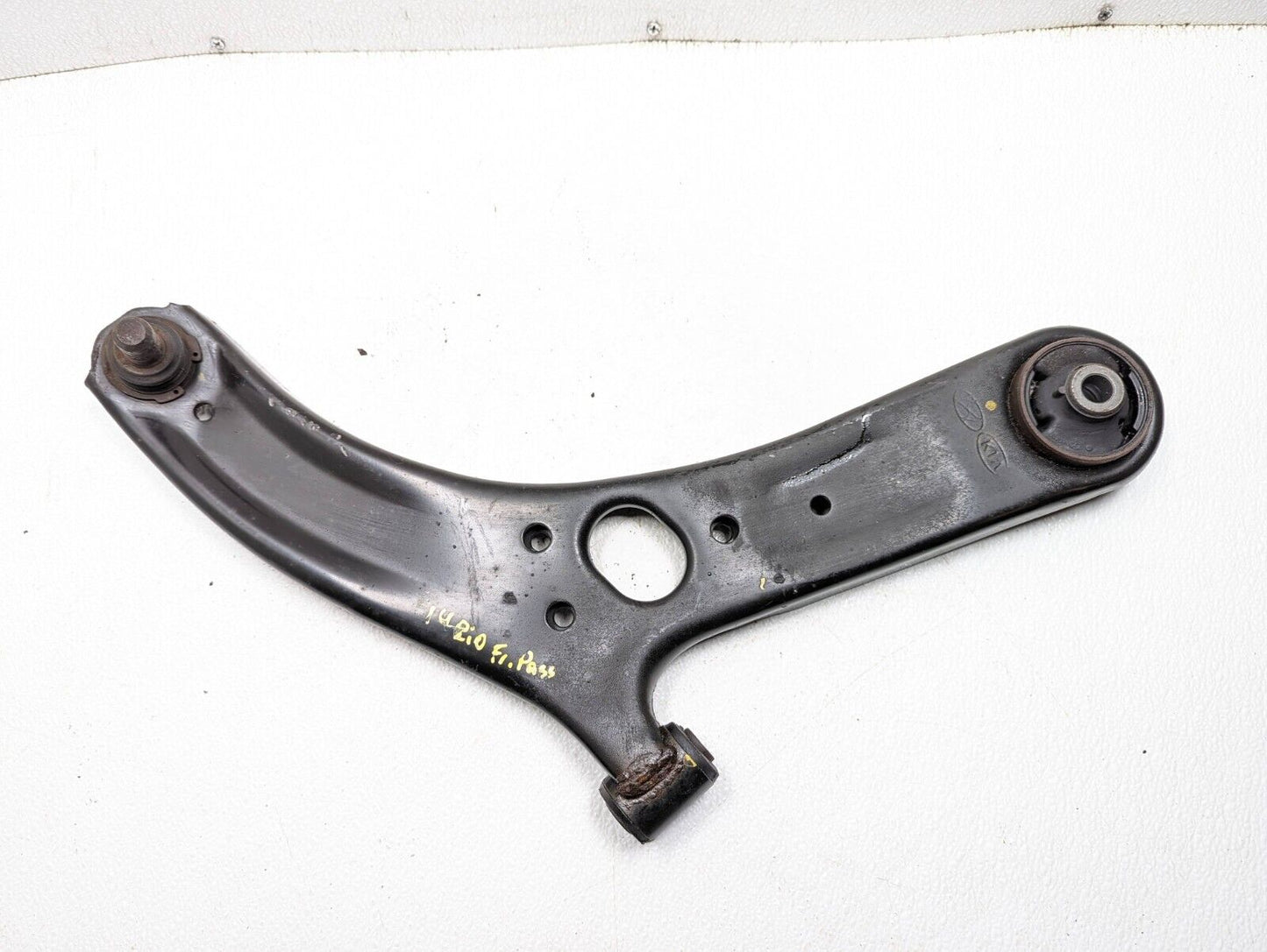 12 13 14 15 Kia Rio Front Lower Control Arm Passenger Right Side OEM