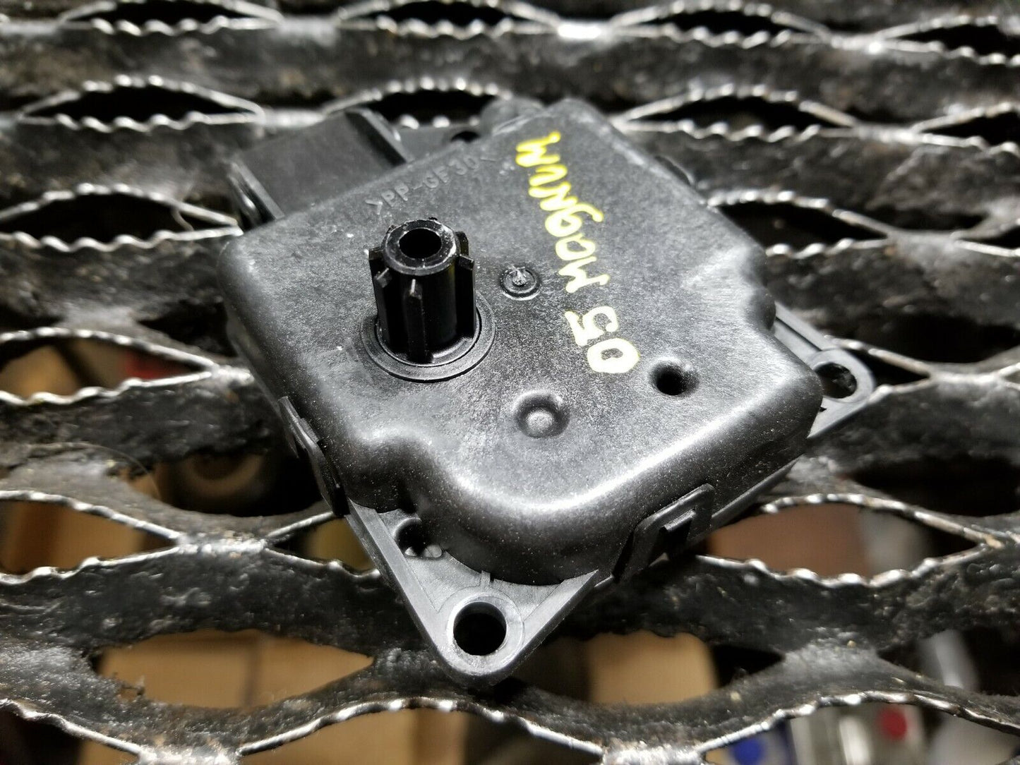 05 06 07 Dodge Magnum HVAC AC Heater Blend Door Actuator Motor OEM