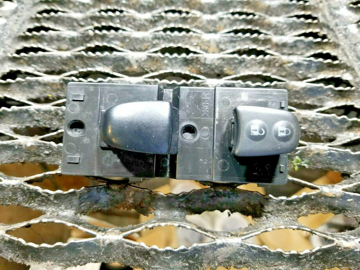 16 17 18 Nissan Sentra Rear Right Passenger Side Window Control Switch OEM 40k