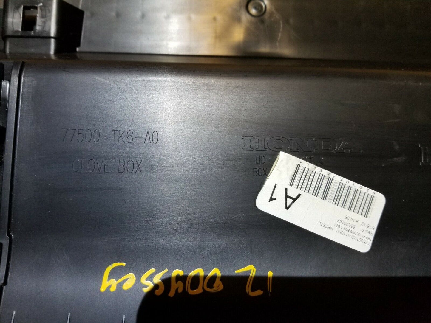 11 12 13 Honda Odyssey Glove Box OEM