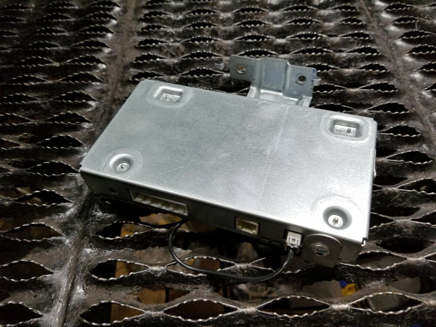 11 12 13 14 Nissan Juke Bluetooth Control Module 28388-1tt0b OEM