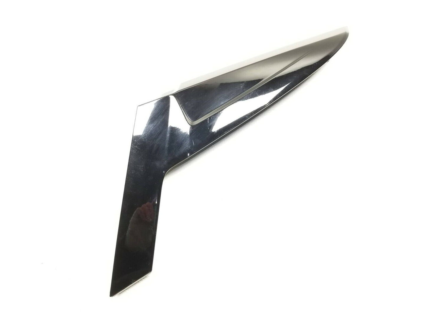 19 20 Chevy Blazer Rs Rear Left Driver Quarter Trim Molding OEM 11k Miles