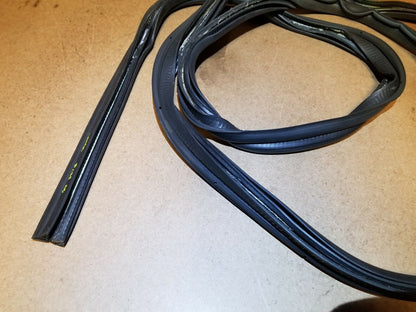07 08 09 10 Jeep Grand Cherokee Srt8 Trunk Rear Weatherstrip Seal OEM