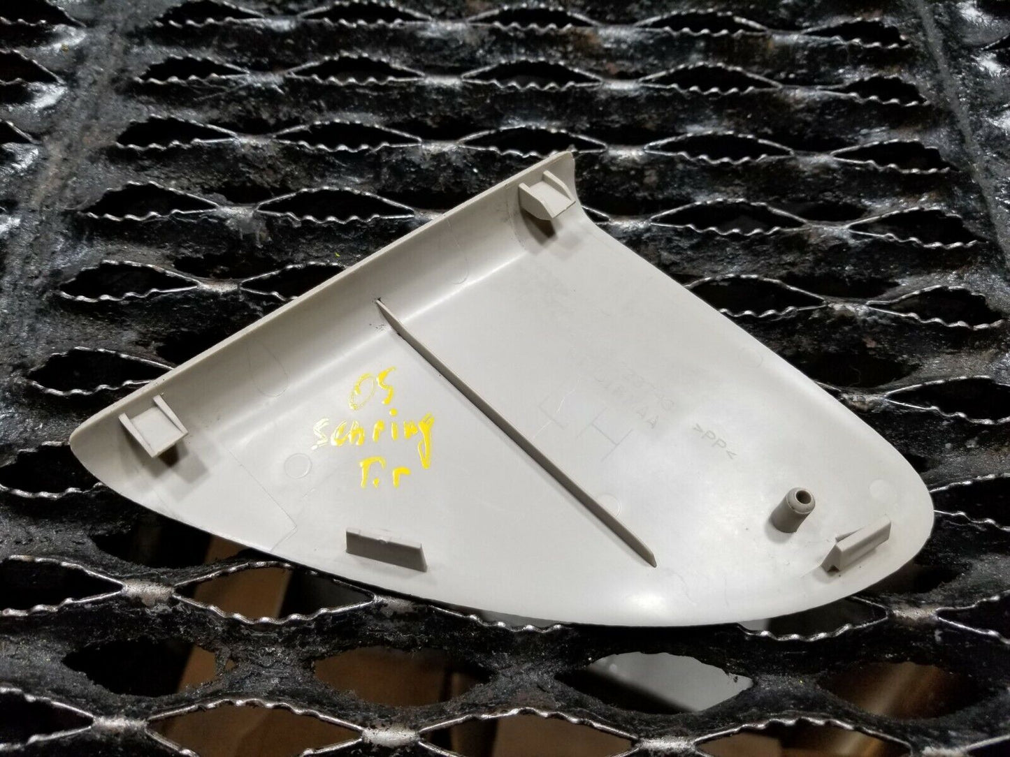 04 05 06 Chrysler Sebring Convertible Left Driver Side Trim Cap Cover Corner OEM