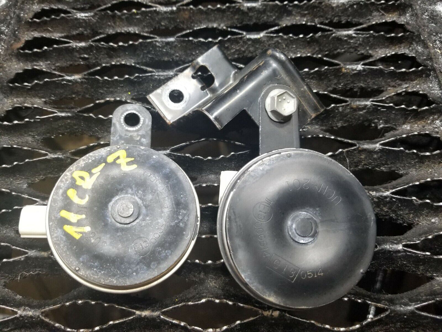 11 12 13 14 15 Honda Cr-z Horn Signal Low & High Tone (pair) 38100-sna-h02 OEM