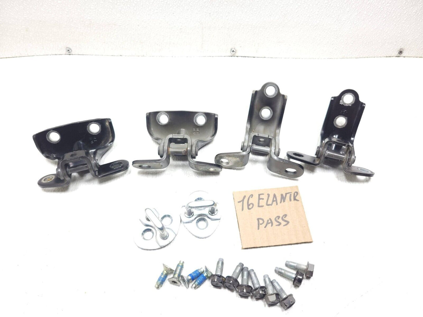 14 15 16 Hyundai Elantra Door Hinge Front & Rear Passenger Side Right OEM