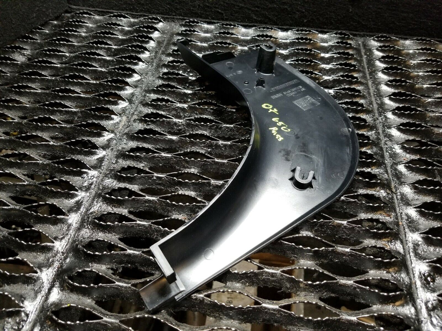 06 07 08 09 10 BMW 650i E63 Front Kick Panel Trim Passenger Side Right OEM