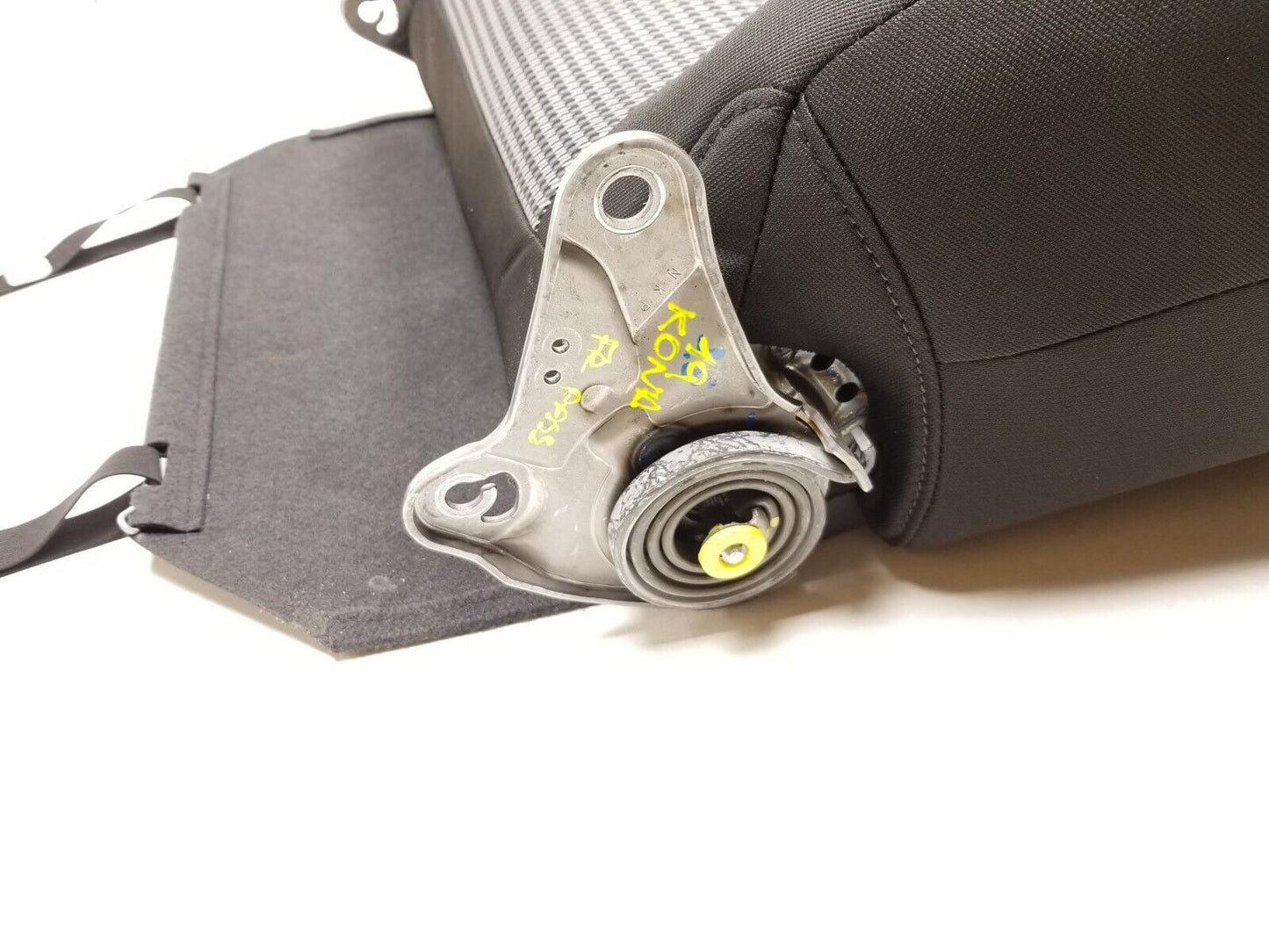 18-21 Hyundai Kona Front Seat Upper Cushion Right Passenger Side OEM 29k Miles