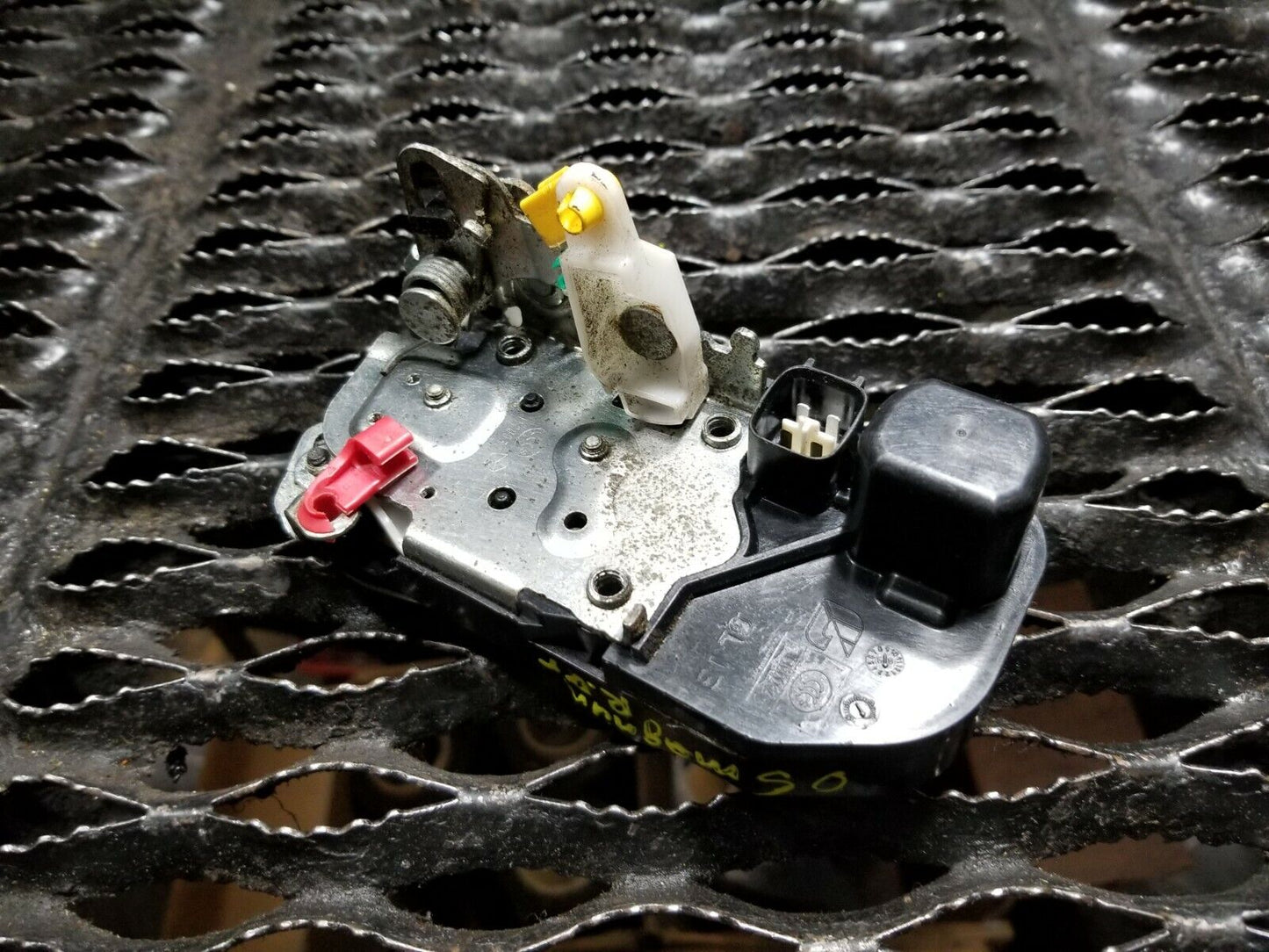 05 06 07 Dodge Magnum Rear Left Driver Side Door Lock Latch Actuator OEM