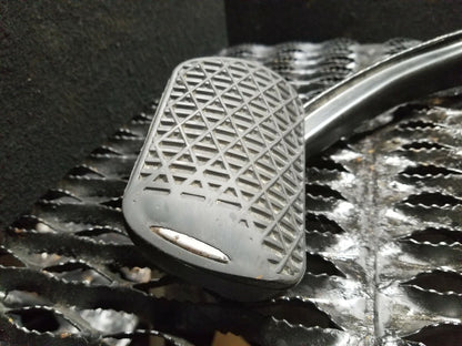 07 08 09 10 Mercedes R350 Brake Pedal OEM