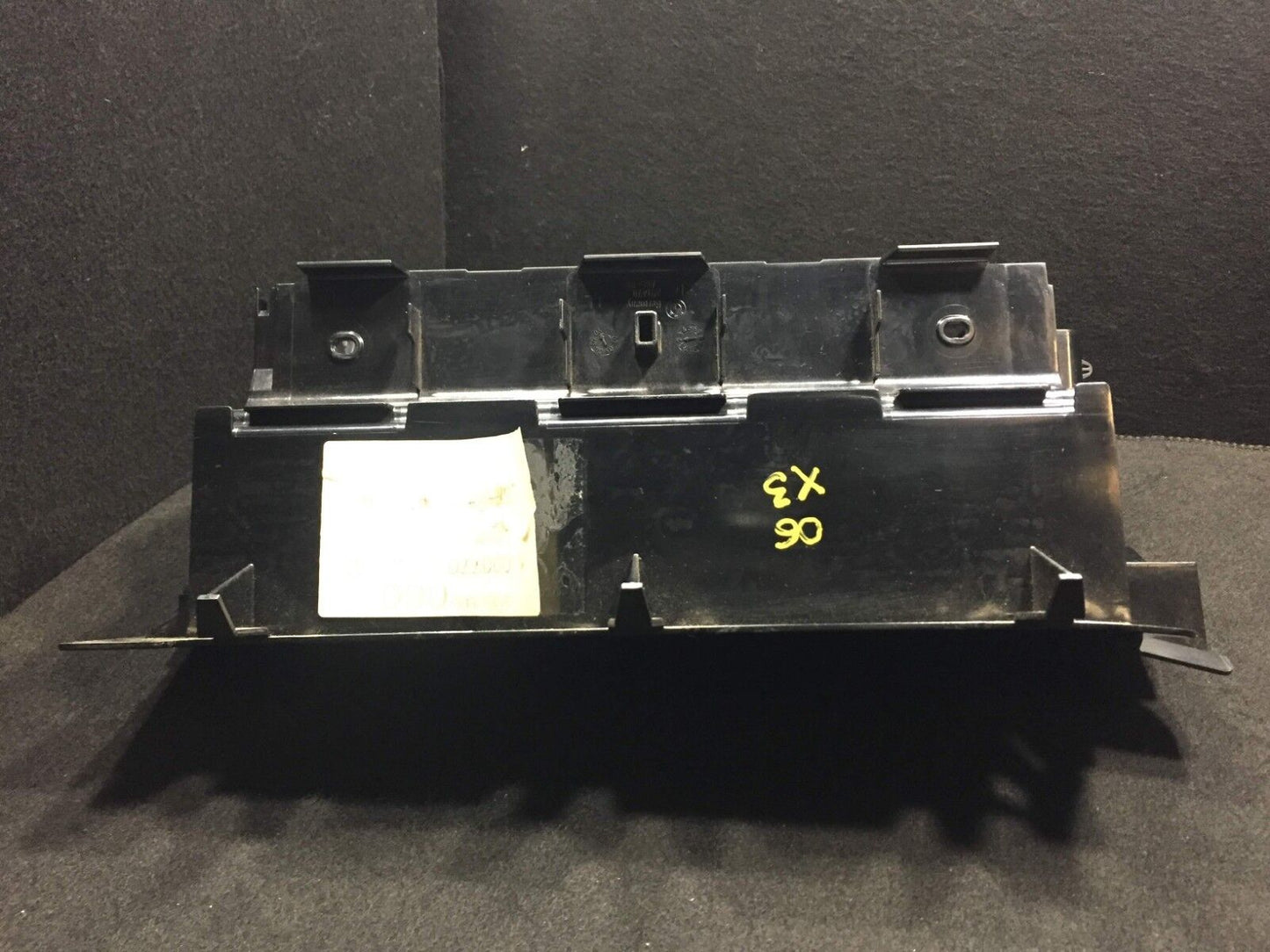 04 05 06 BMW X3 E83 Dash Glove Box Glovebox OEM D34