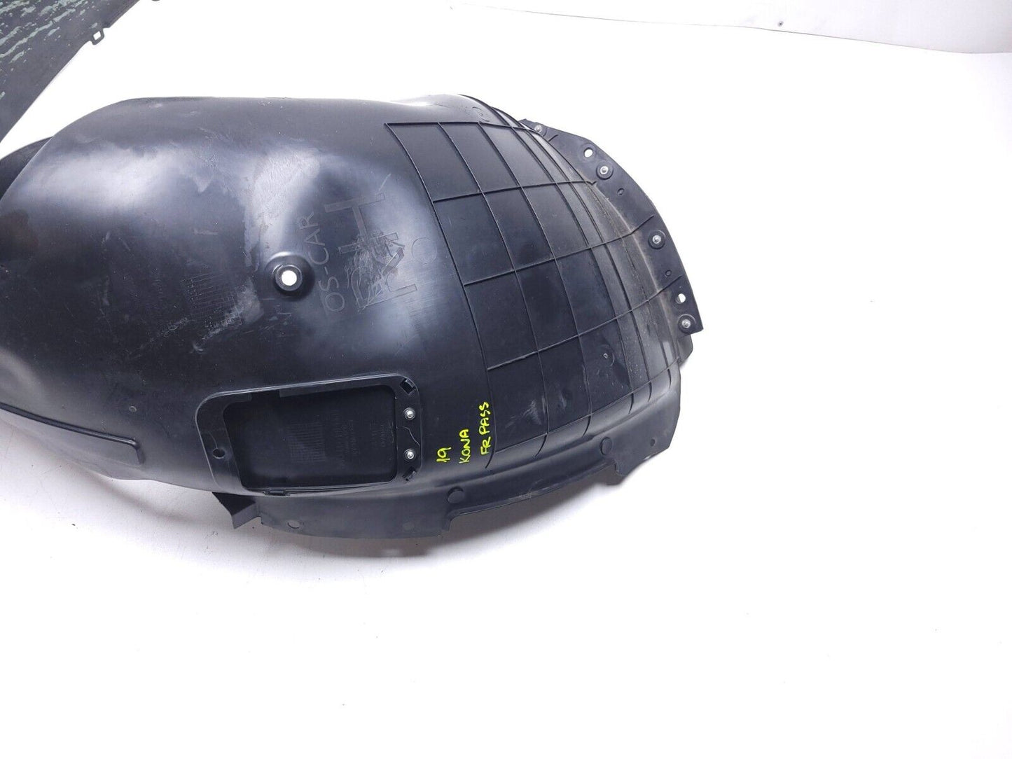 18-21 Hyundai Kona  Front Fender Liner Splash Guard Passenger Side  Right  OEM