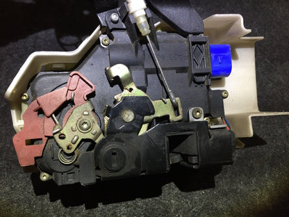 03 04 05 06 Porsche Cayenne Rear Right Passenger Door Lock Actuator OEM