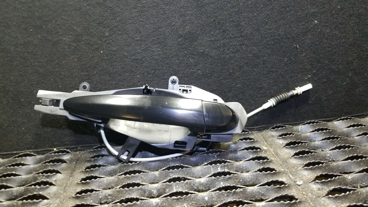 09 10 11 BMW 328xi E90 Exterior Outer Door Handle Front Right Passenger Side OEM