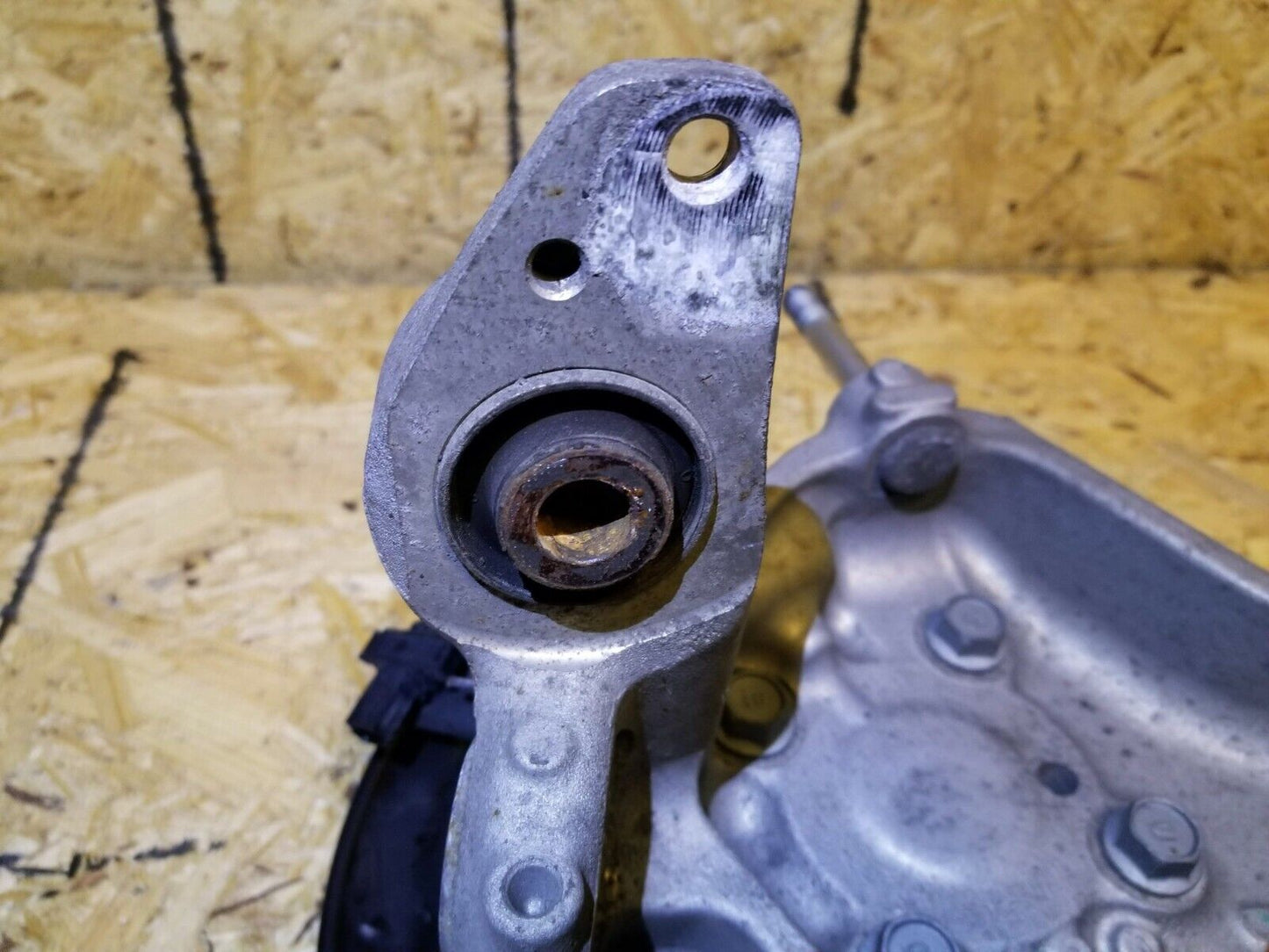 15 16 17 Acura TLX 2.4l Rear Left Driver Side Spindle Knuckle Wheel Hub OEM