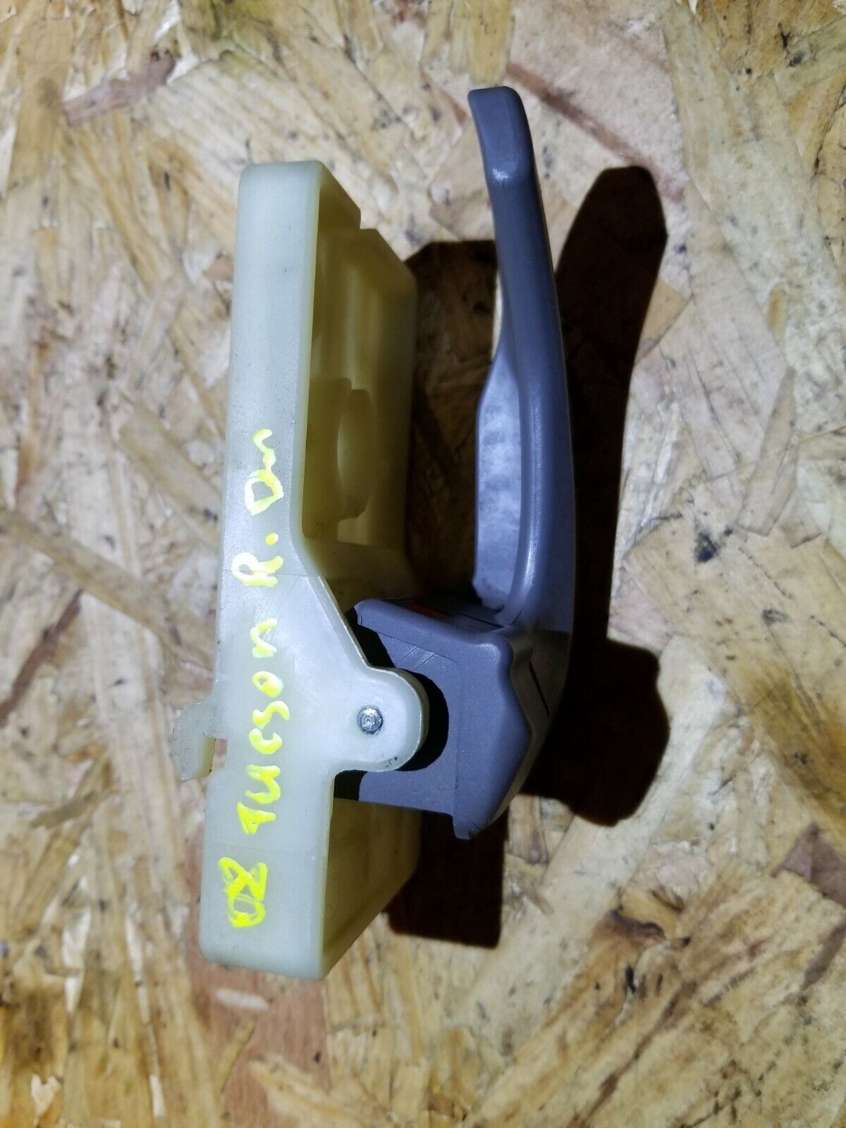 07 08 09 Hyundai Tucson Rear Left Driver Interior Door Handle OEM 89k