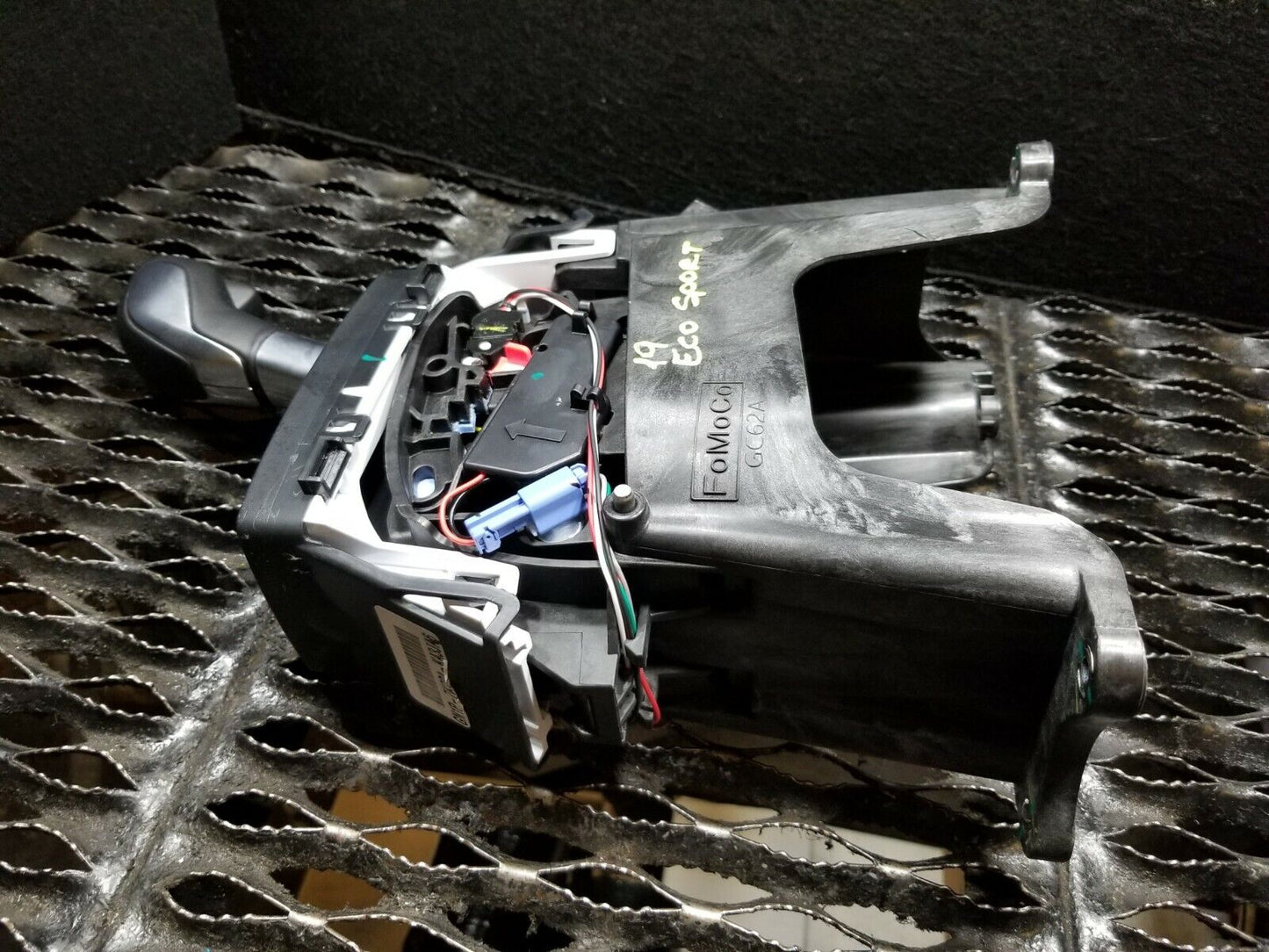 18 19 20 Ford Ecosport Gear Selector Shifter OEM 532 Miles!