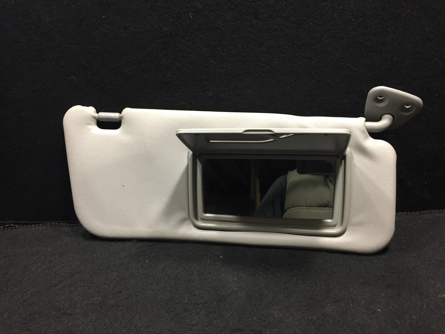 08 09 10 11 Audi A5 Coupe Right Passenger Side Sun Visor Sunvisor OEM