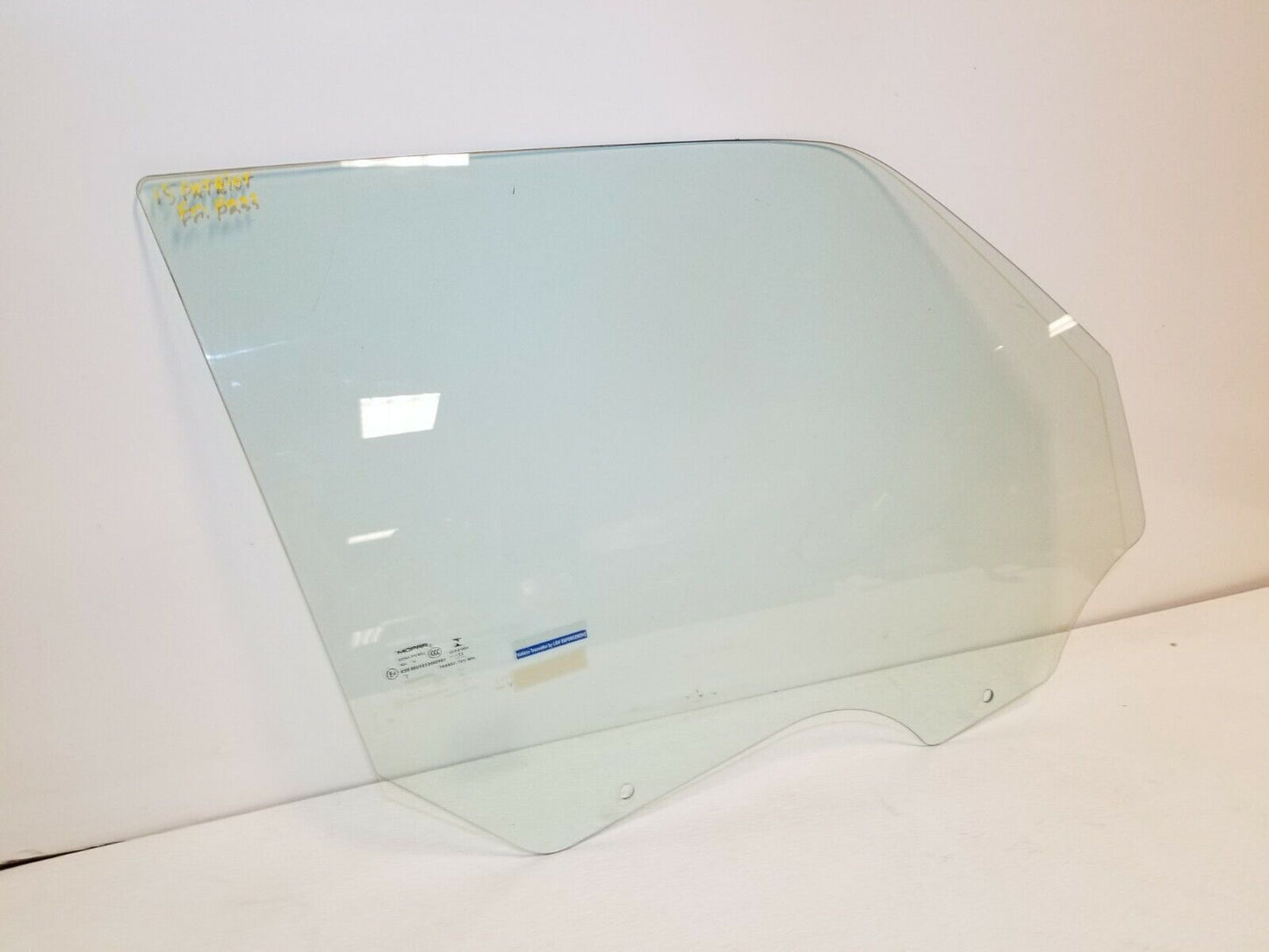 12 13 14 15 16 Jeep Patriot Front Right Pass Door Window Glass OEM 54k