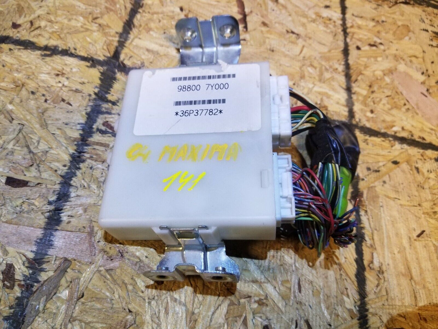 04 2004 Nissan Maxima Memory Control Module 988007y000 OEM #141