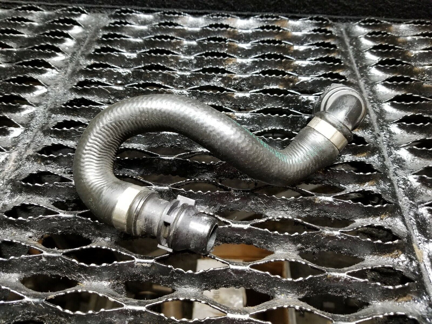 06 07 08 09 10 BMW 650i E63 Radiator Coolant Hose Pipe OEM