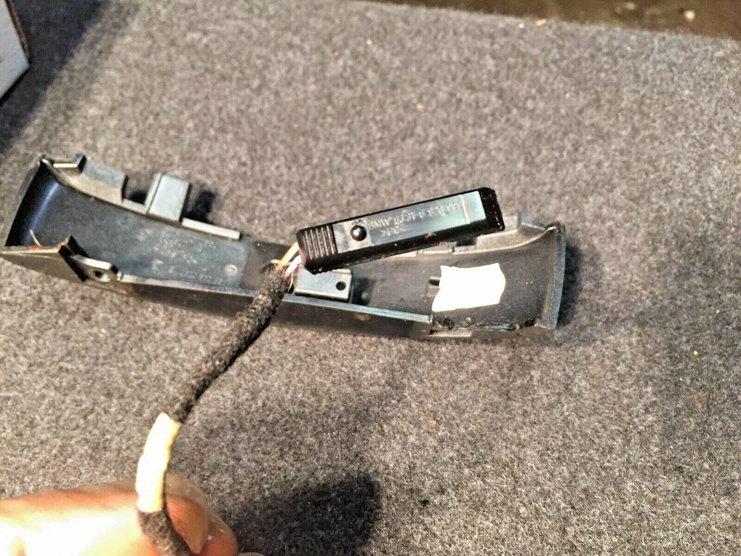 02 03 04 05 BMW 745i E65 Center Console Trim Cover Panel Light Harness OEM