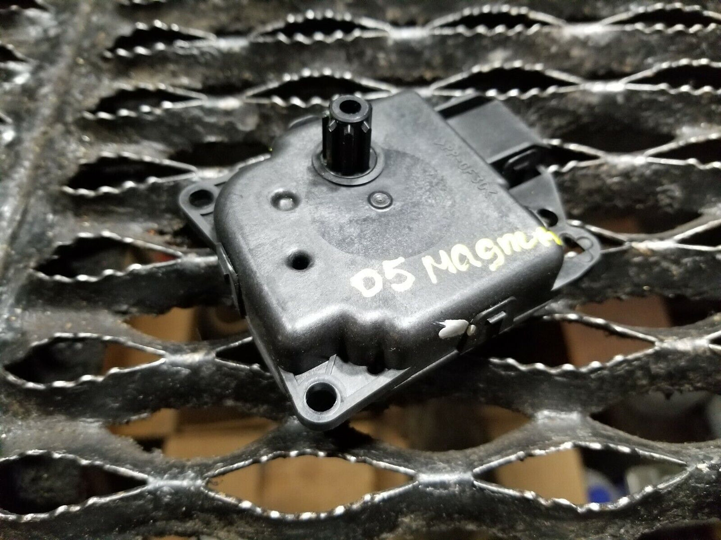 05 06 07 Dodge Magnum HVAC AC Heater Blend Door Actuator Motor OEM