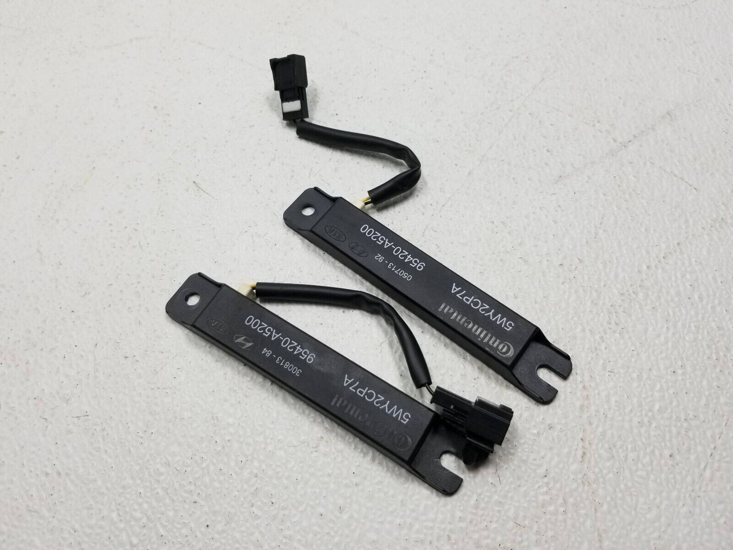 14 15 16 17 Hyundai Elantra Gt Keyless Entry Antenna 2pcs OEM
