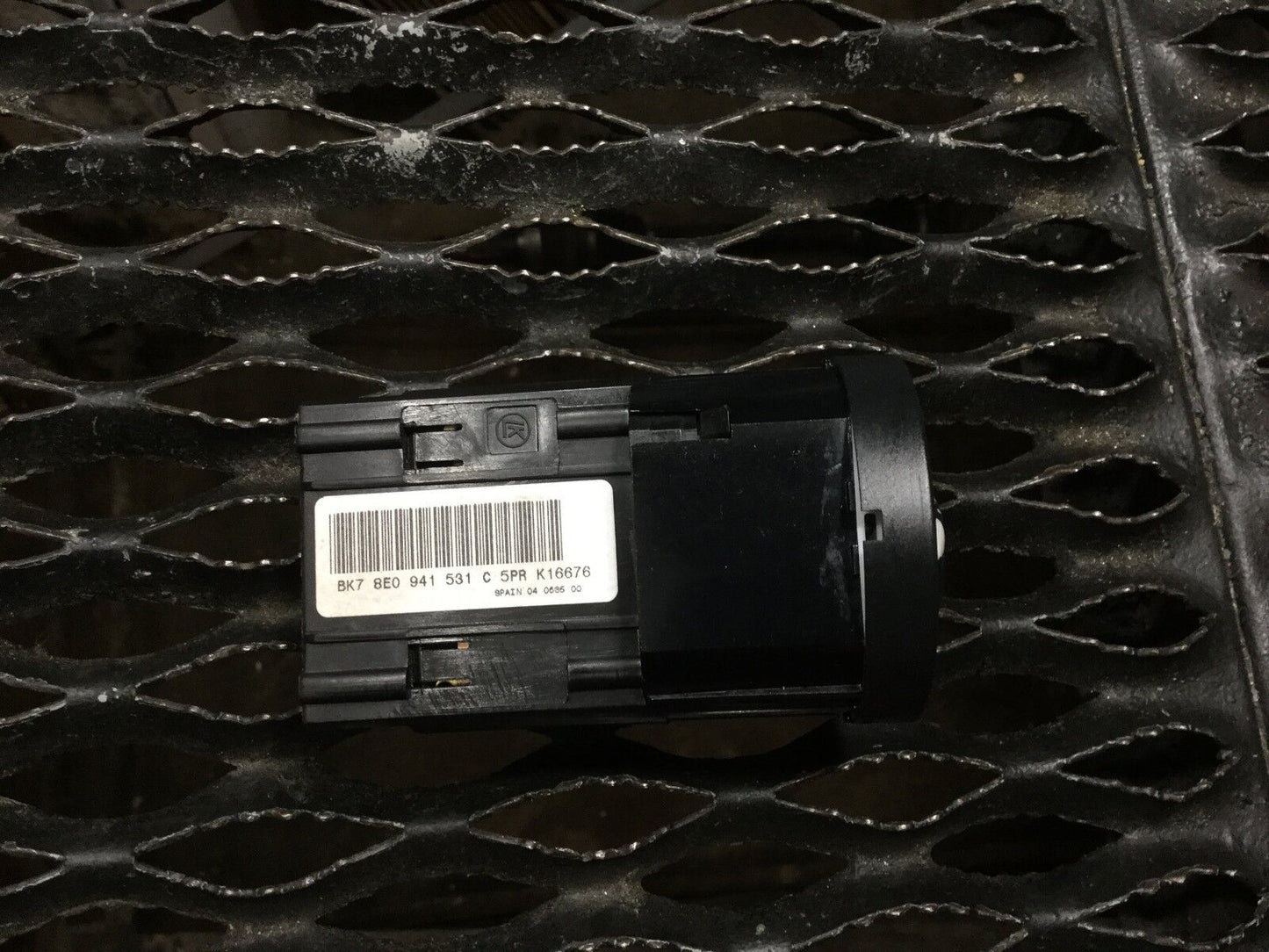 05 06 07 08 Audi A4 B7 Headlight Control Switch OEM